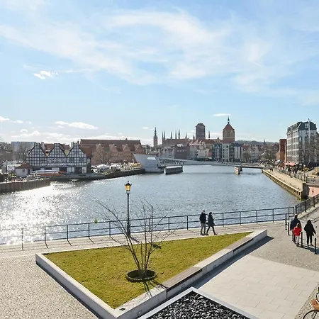 Grand - Modern Old Town