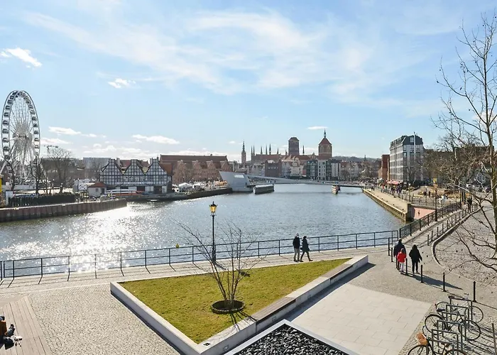 Grand - Modern Old Town